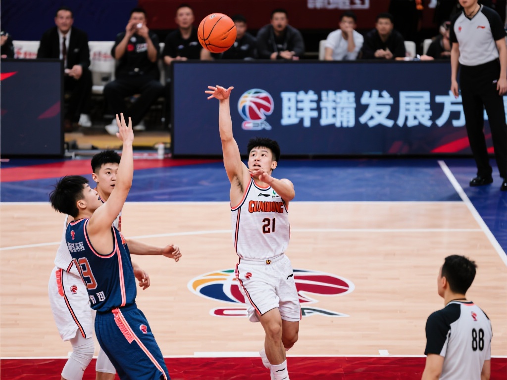 徐杰压哨绝杀惊艳CBA常规赛精彩好球 由徐杰的表现不难联想到CBA球队未来的发